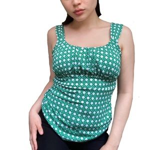 adorable green + white top